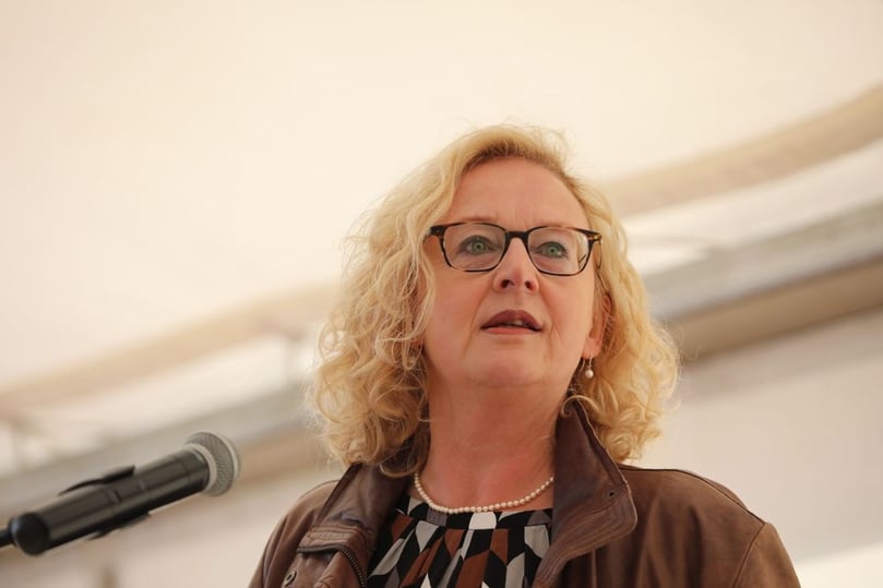 Erster Spatenstich für die neue JVA bei Wolbeck. Münsters Bürgermeisterin Maria Winkel.