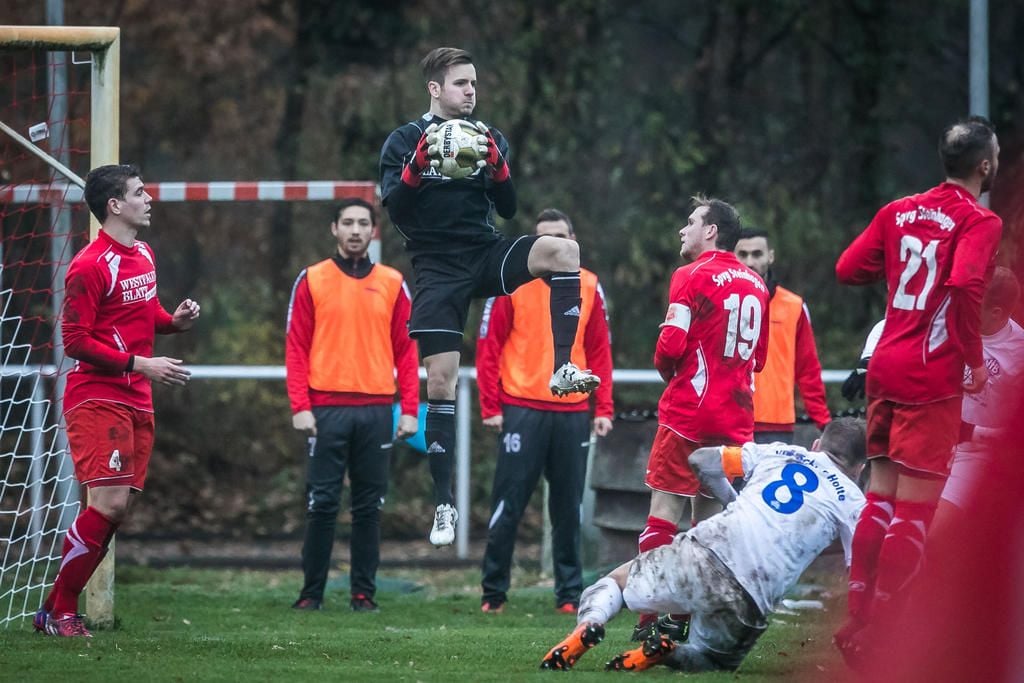 Spvg. Steinhagen Gewinnt Das Spitzenspiel Der Fußball-Bezirksliga