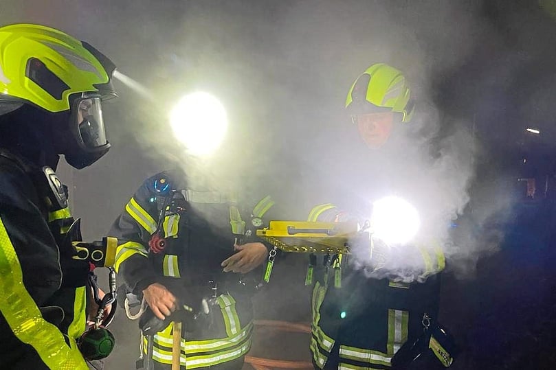 Das leerstehende Haus an der Hiltruper Straße 39 war am Wochenende Schauplatz einer großen Feuerwehrübung.