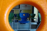 2. Juli: Zum Ende des Schuljahrs 2020/21 werden in der Bodelschwingh-Realschule die Stühle zum letzten Mal hochgestellt. Die Schule soll abgerissen werden und einer Nutzung weichen. Die letzten Schüler weichen in das Gebäude der Bonhoeffer-Realschule aus.