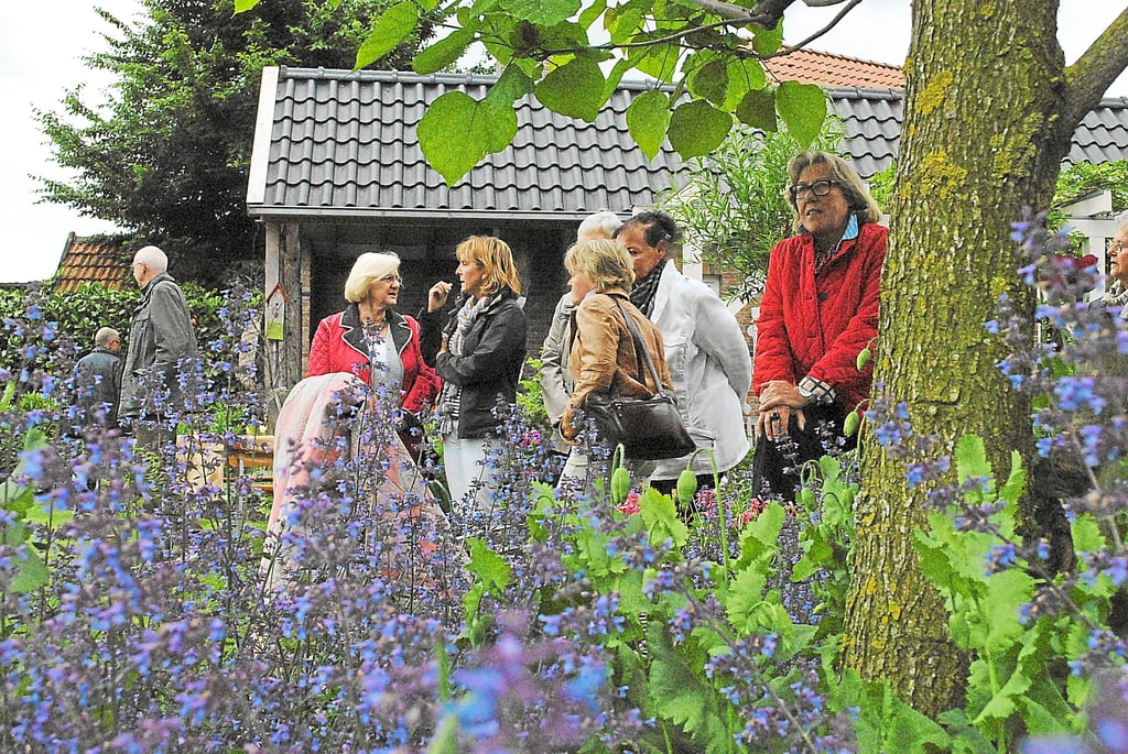 Gärtner trotzen bei Feier dem Regen