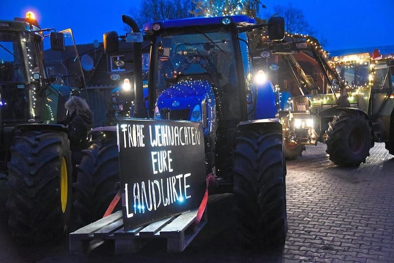 Weihnachtliche Traktoren-Konvois dürfen starten