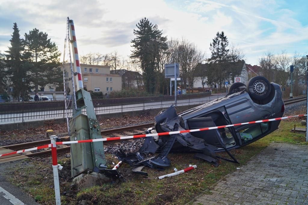 Unfall In Bad Oeynhausen Am Bahnübergang Detmolder Straße