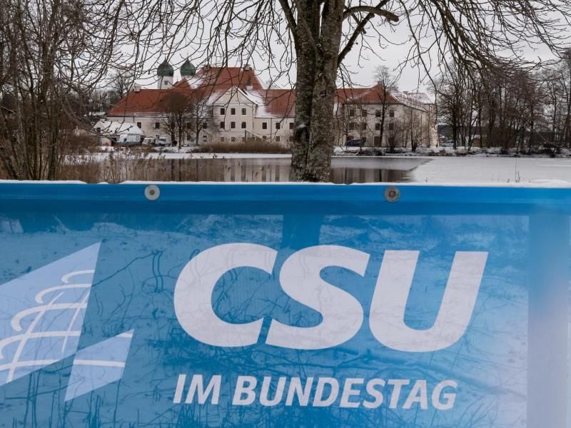 CSU Will Sparer Entlasten - Festverzinste Innovationsanleihe