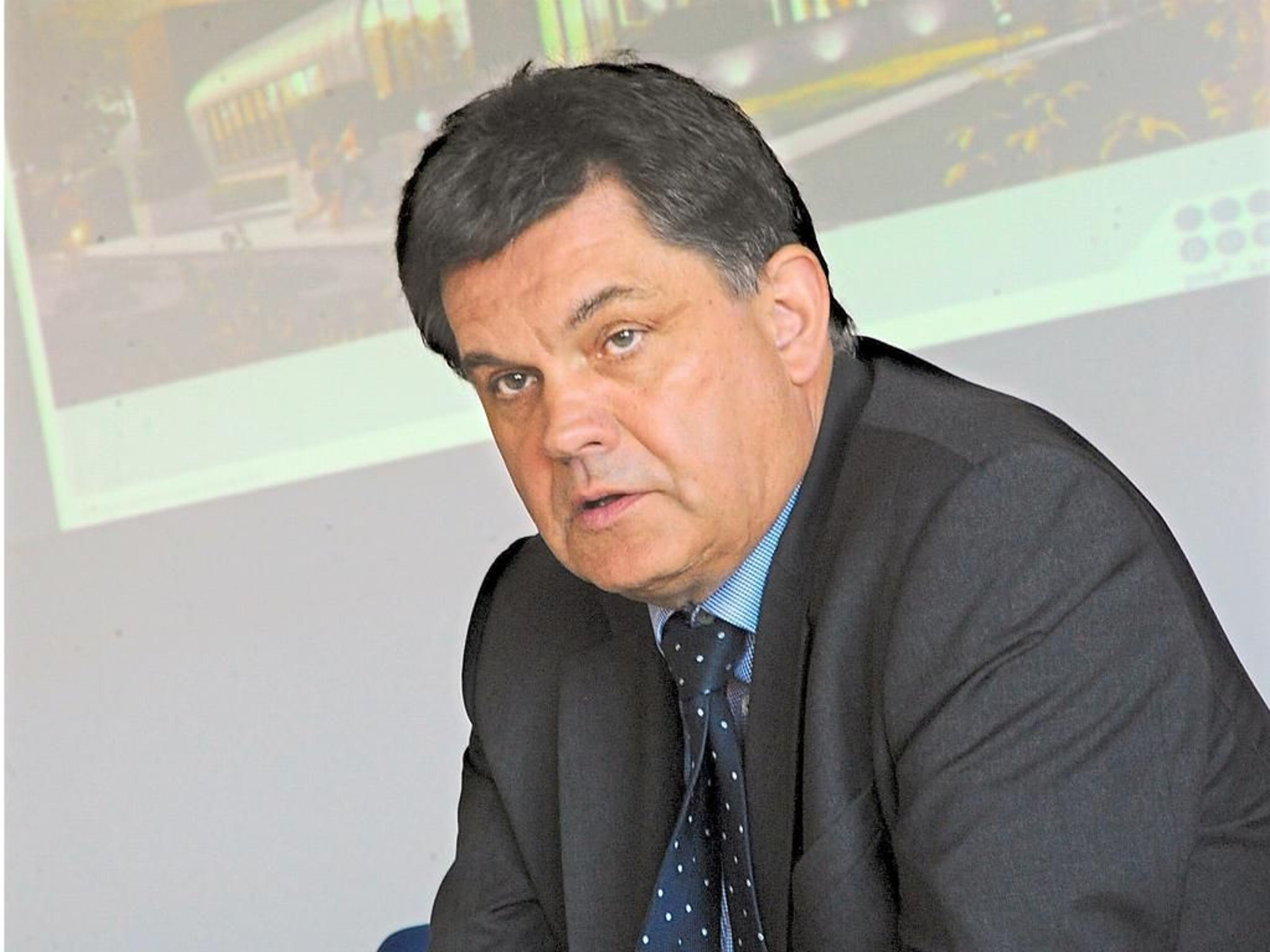 Moss stürzt die Politik in ein Dilemma