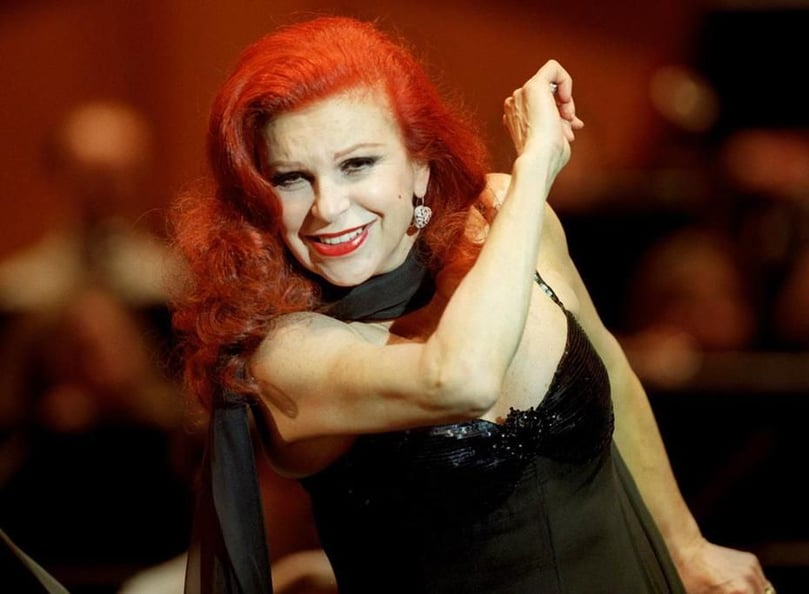 Milva (*7.7.1939 † 23.4.2021) Die italienische Schlager- und Chansonsängerin Milva ist tot. „La Rossa“, wie Maria Ilva Biolcati in Italien auch wegen ihrer roten Haare genannt wurde, starb im Alter von 81 Jahren . „Milva war eine der stärksten Interpretinnen des italienischen Chansons“, teilte Italiens Kulturminister Dario Franceschini mit. Auf internationalen Bühnen sei sie erfolgreich geworden und habe den Namen ihres Landes hoch gehalten.