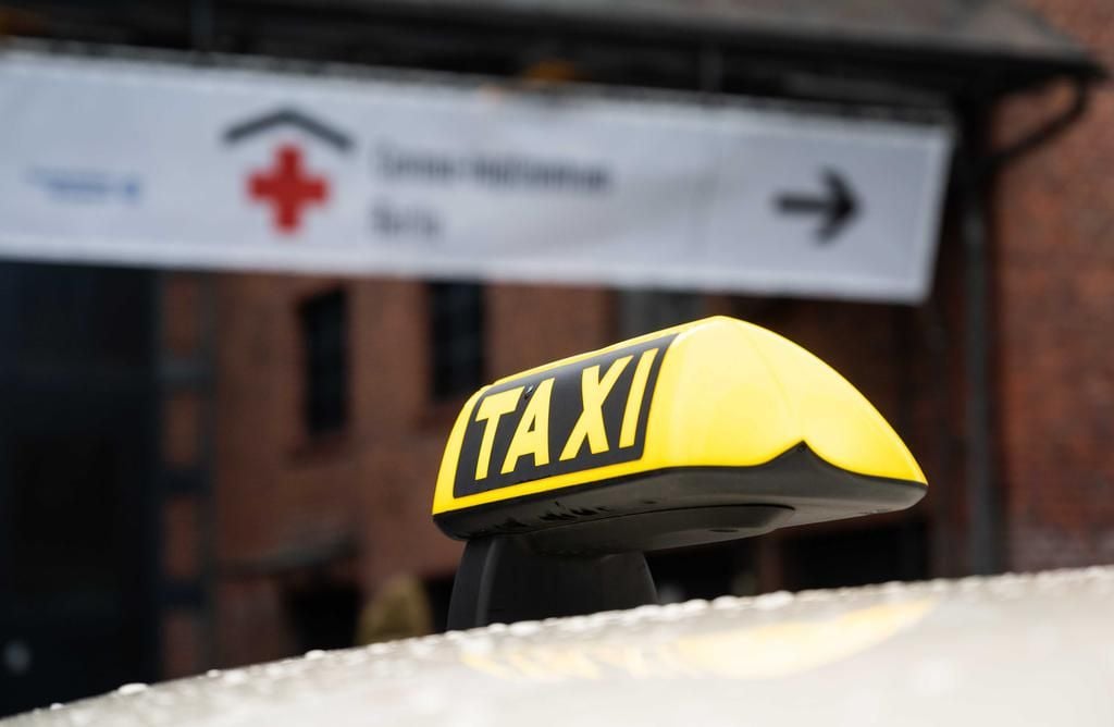 Taxi Bonn Eg - Die Zentrale Taxi-Zentrale: Jeder Tag ist wie die Silvesternacht