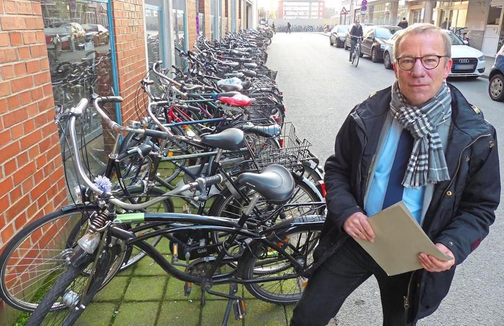 Zu wenige Stellplätze für Pkw und Fahrräder: Münster vor Park-Kollaps