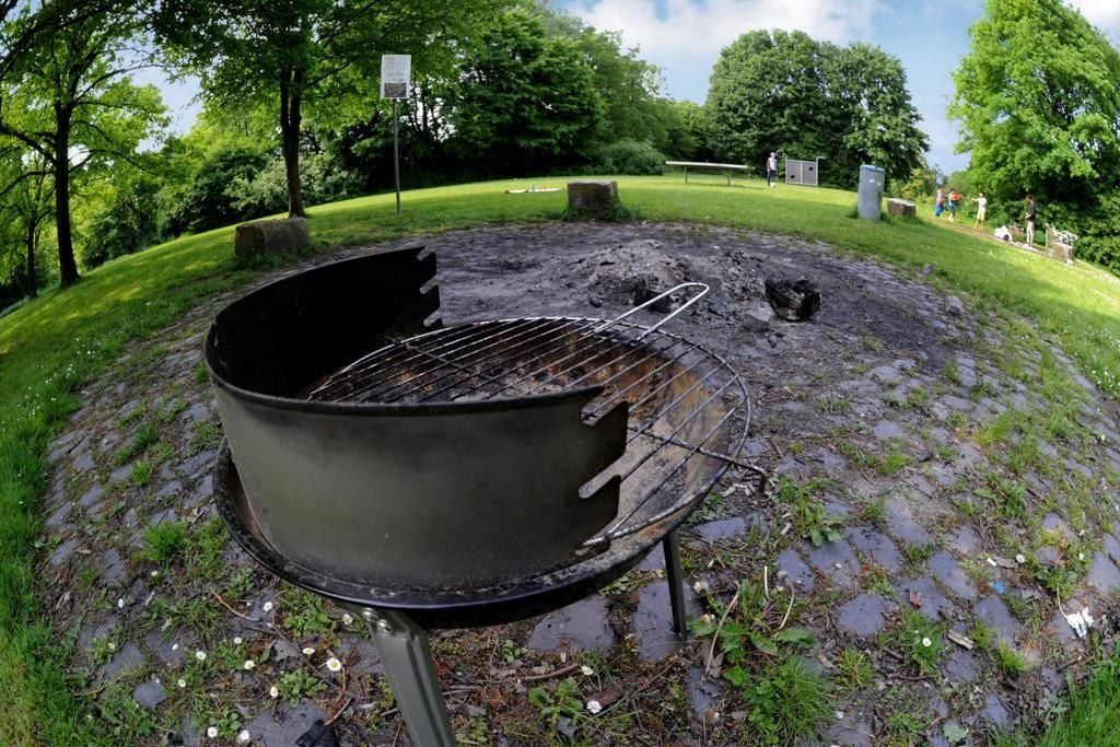 Waldbrandgefahr Alle öffentlichen Grillplätze in Bielefeld gesperrt