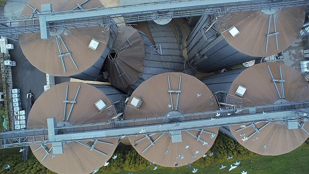 Silo eingestürzt zwei weitere stark beschädigt