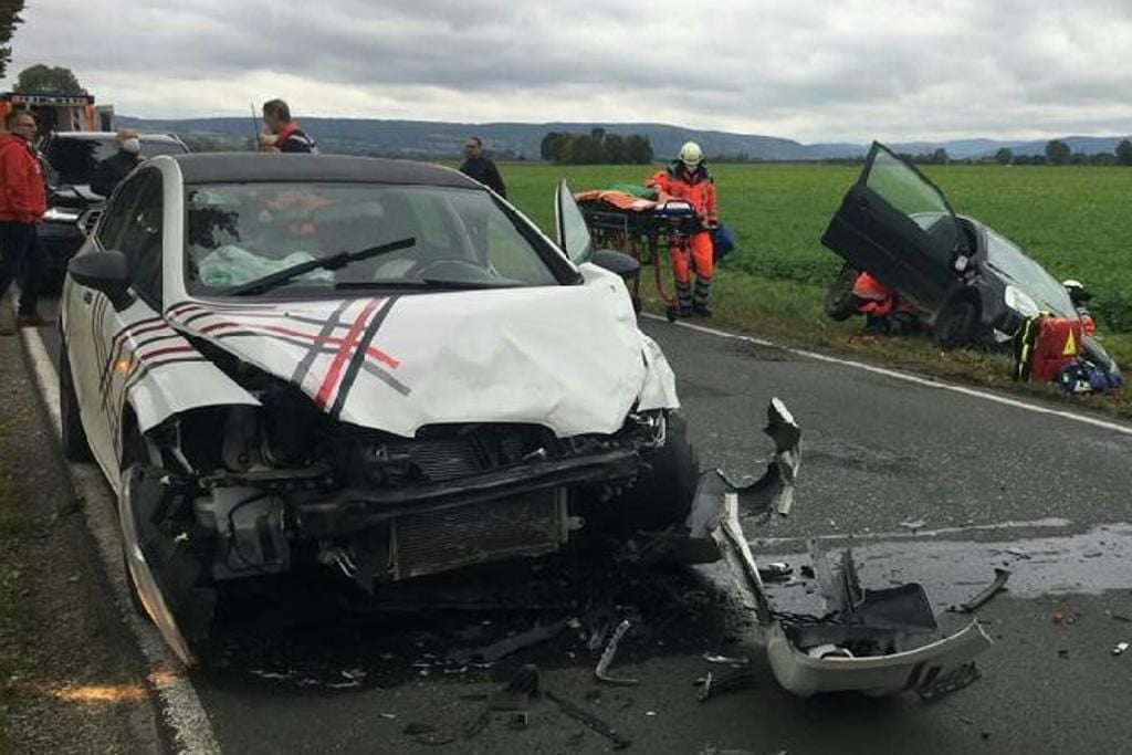 Zwei Frauen bei Unfall in Corvey schwer verletzt Zwei Frauen bei Unfall in Corvey schwer verletzt