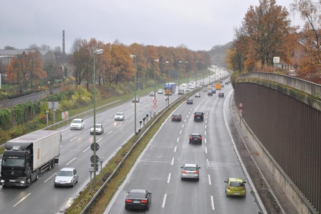 Auto verliert Flüssigkeit auf dem OWD
