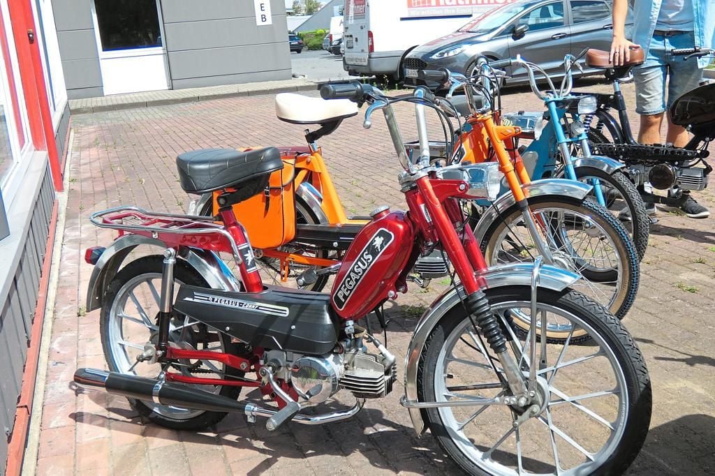 Ersatzteile passend für Puch Mofa und Moped Teile kaufen auf  Mofastübchen.de