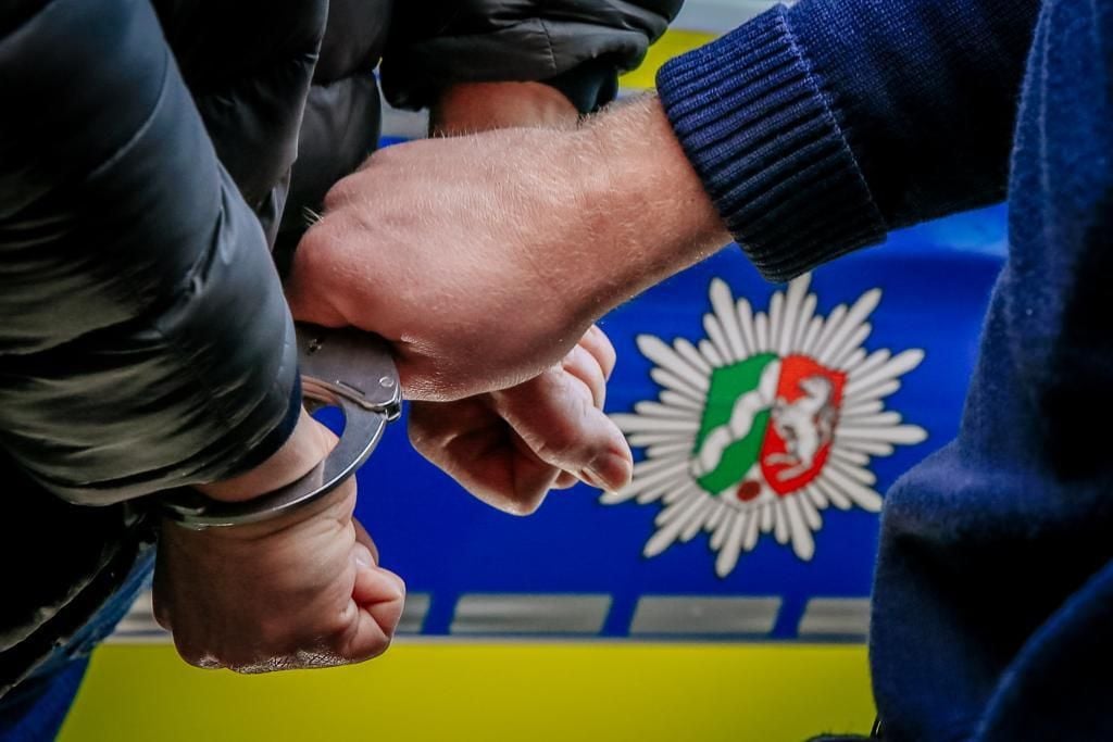 Vier Verdächtige sind nach der Schlägerei vorläufig festgenommen worden.