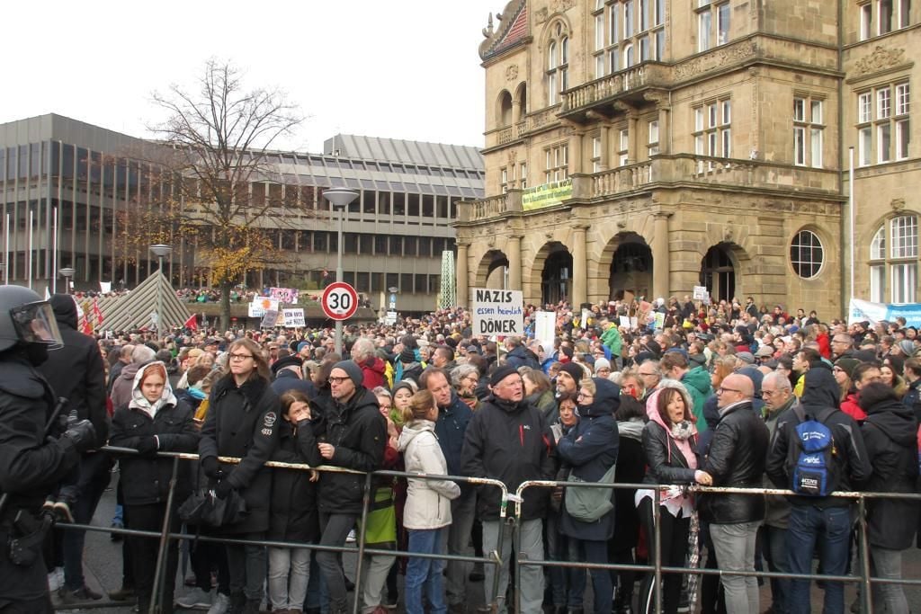 Rechten-Demo: »Bündnis Gegen Rechts« Hofft Auf Verlegung