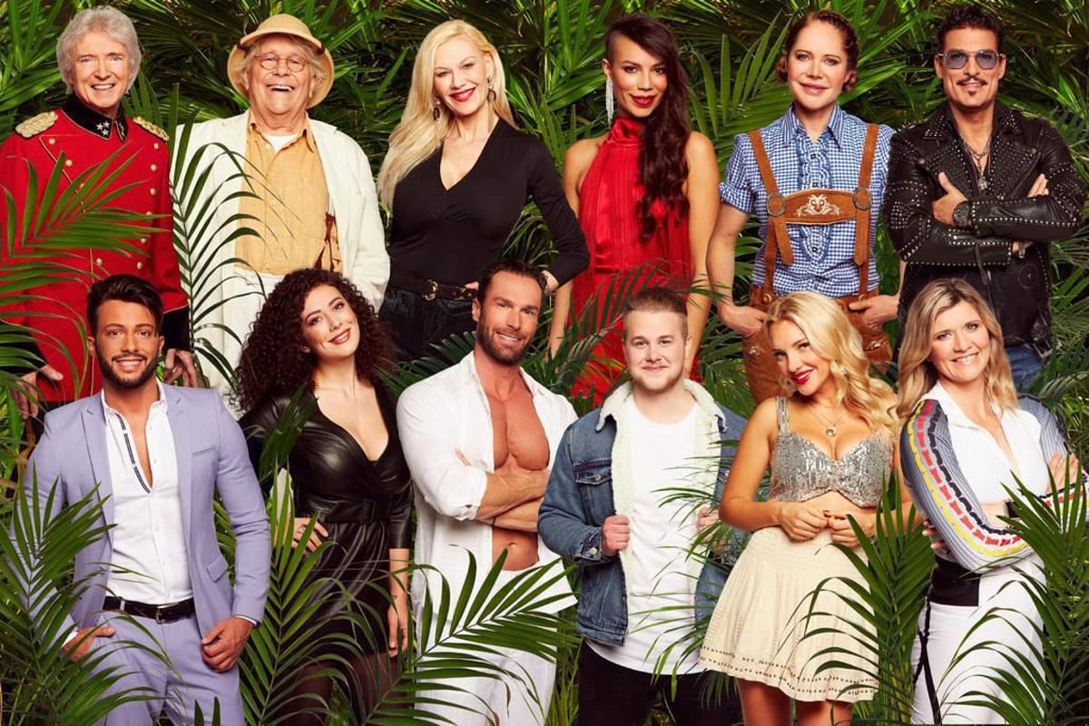 Iren Ferrarining yalangoch kokraklari Yalangoch dumba va mushuklar ishtirokidagi foto tanlovlari