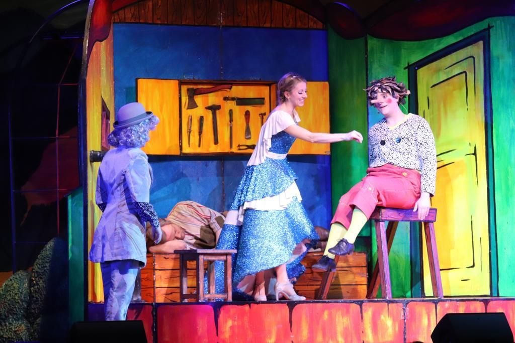 Pinocchio taucht im Publikum auf