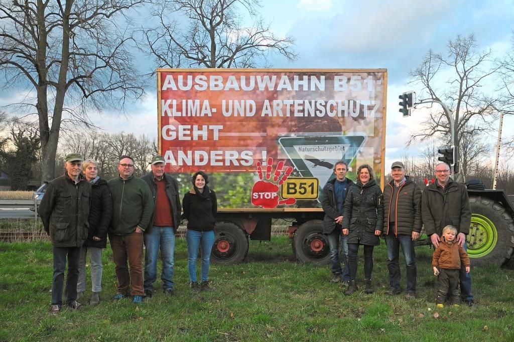 Landwirte Protestieren Gegen B 51-Ausbau