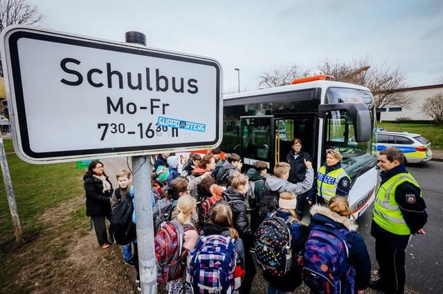 Busschule statt Klassenzimmer