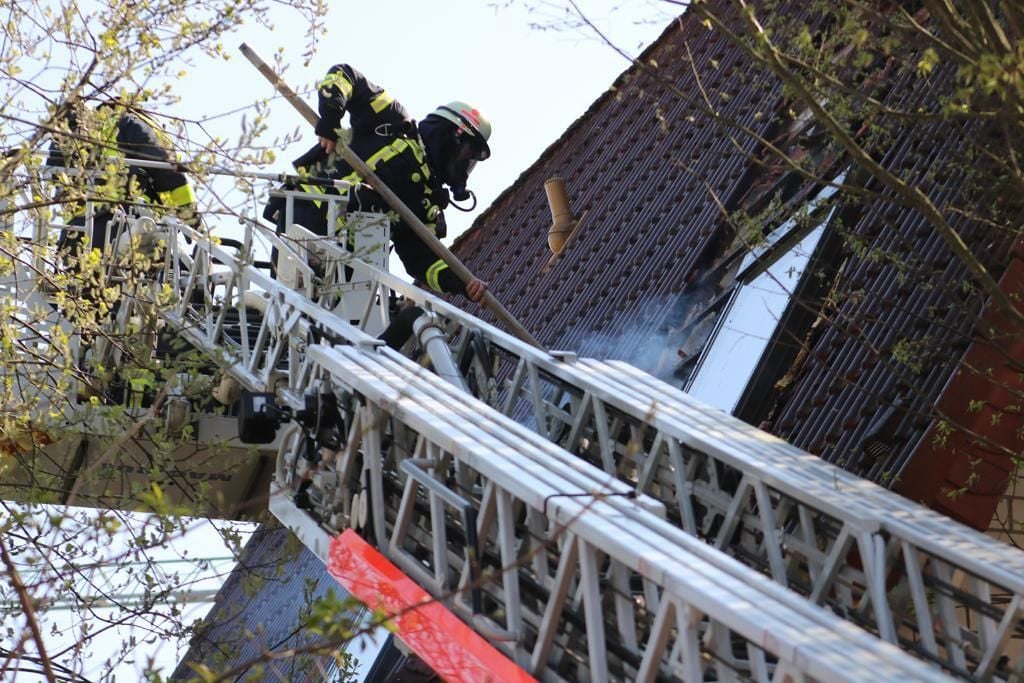 Brand In Mehrfamilienhaus