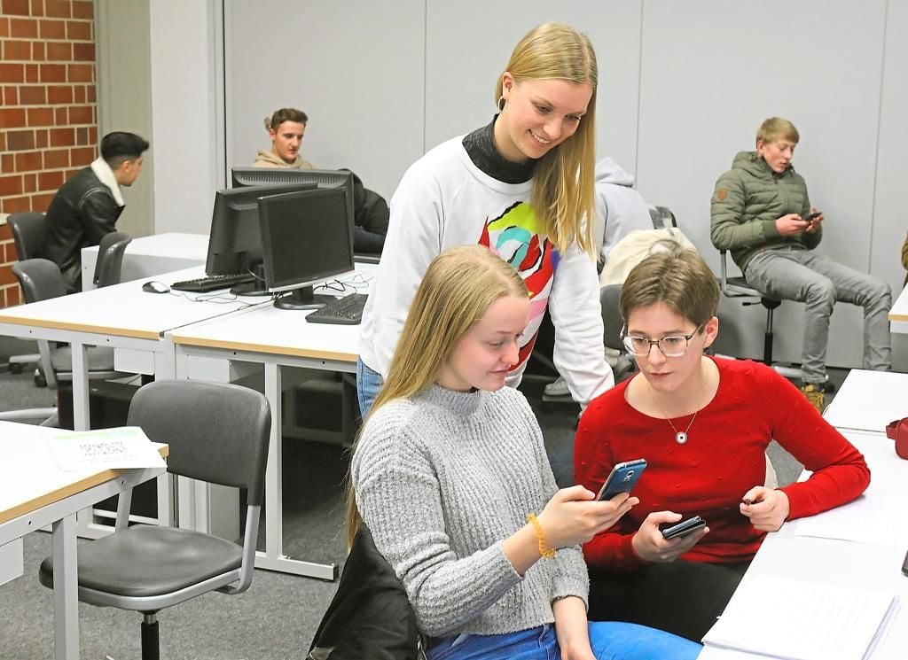 „Immer online nie mehr allein?“