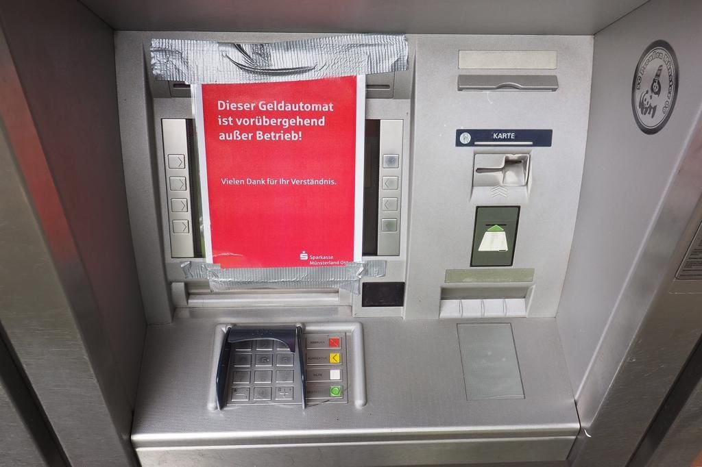 Materialisme Shipley strottenhoofd Sparkasse schaltet Geldautomaten ab