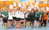 Parcours bestanden: Unter den 300 E-Junioren-Handballern waren auch die E2-Juniorinnen des SC Greven 09 sowie die E-Junioren der Handballfreunde.