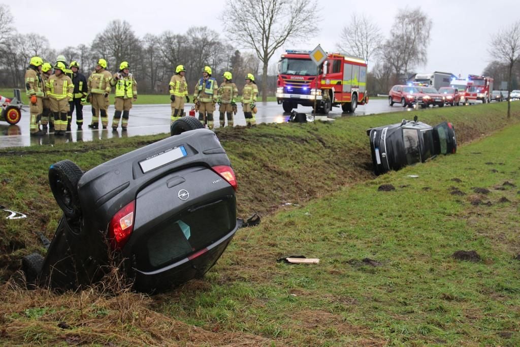 Drei Verletzte Bei Unfall Auf B64