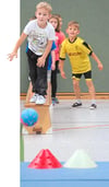 Interesse wecken am Handballsport, dazu dient die Schnupperstunde in der Erich-Kästner-Schule.