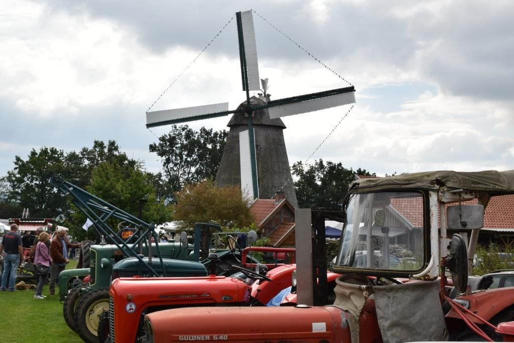 Erntefest an der Windmühle