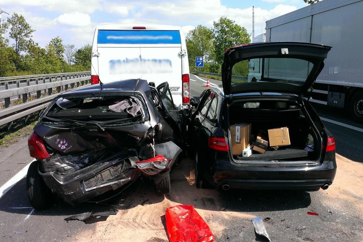 Unfallserie Auf Der A44