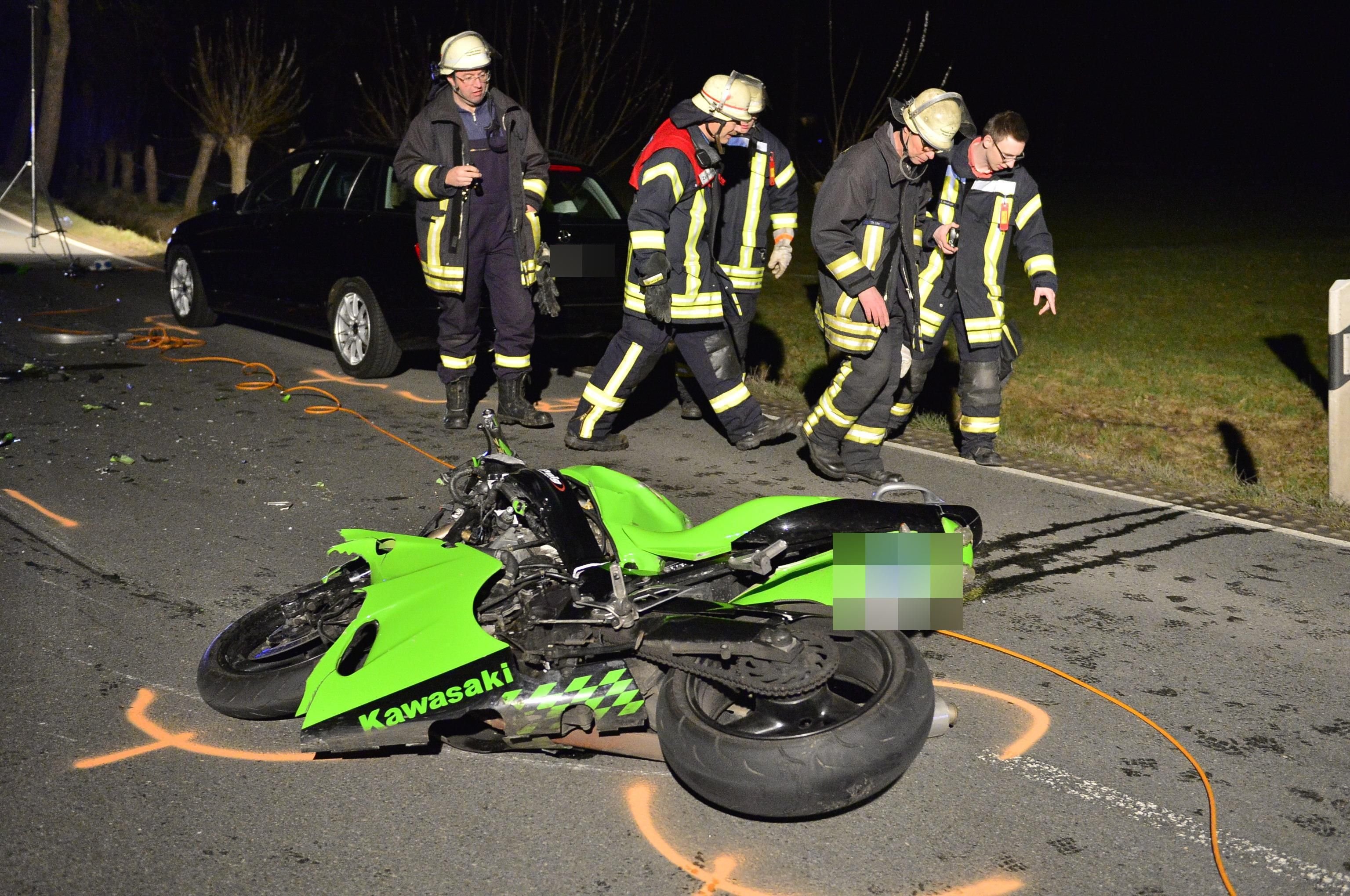 Motorradfahrer Stirbt Bei Unfall