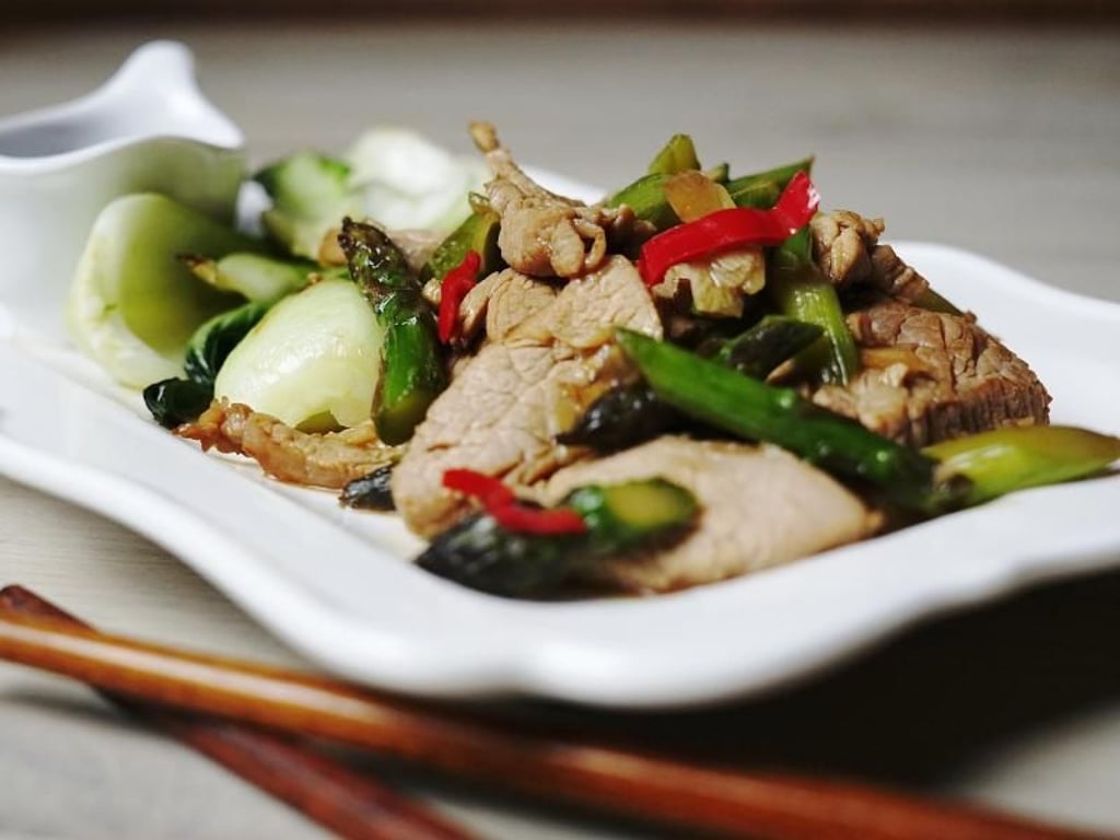 Rezept für Schweinefilet asiatisch mit grünem Spargel
