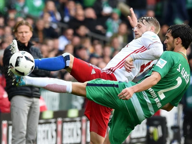 Vor Rettung Werder dreht Nordderby gegen HSV