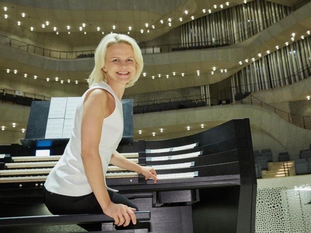 Jinsiy olatni juda uzun bolgan etuk braziliyalik ayol bilan jinsiy aloqa Kseniya Sobchakning pornografik fotosuratlari