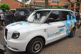 Ab dem 19. August sind die London Taxis in Senden auf Tour, die vor dem Rathaus vorgestellt wurden.