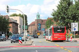 In Münster sind am Montag drei Verkehrsversuche gestartet. Unter anderem gibt es nun eine durchgängige Busspur vom Ludgerikreisel bis zum Landeshaus.