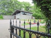 Auf fünf städtischen Friedhöfen in Willebadessen – unser Archivfoto zeigt den  Friedhof in Peckelsheim – sollen Urnenstelen aufgestellt werden.