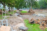 Die Ahr in Bad Neuenahr-Ahrweiler am 5. August 2021 drei Wochen nach der Hochwasser-Katastrophe.