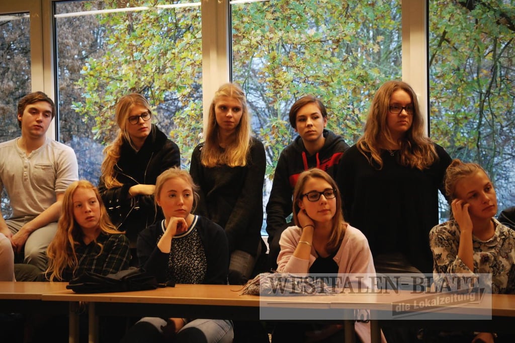 Ehemaliger Zwangsarbeiter spricht im KönigWilhelmGymnasium Höxter