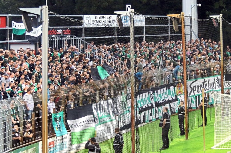 Flutlichtspiel am Freitagabend im Wersestadion in Ahlen...