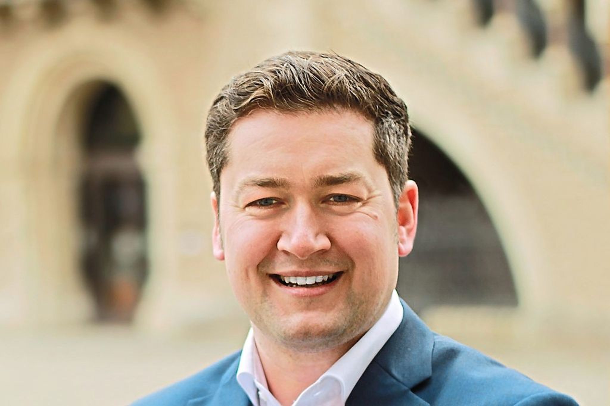 Thorsten Kornblum eine Runde weiter