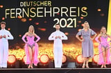 Die 22. Verleihung des von RTL, ZDF, SAT.1, ARD und Deutscher Telekom gestifteten Deutschen Fernsehpreises fand am Donnerstagabend im Rahmen einer großen Open-Air-Gala in Köln statt. Der Preis wird seit dem Jahr 1999 zur Würdigung hervorragender Leistungen für das Fernsehen verliehen.