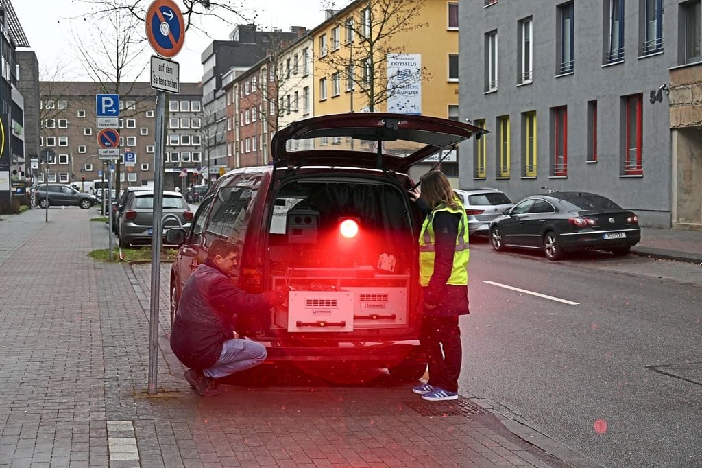Bad Salzuflen: Geblitzter Autofahrer bespuckt Radarwagen