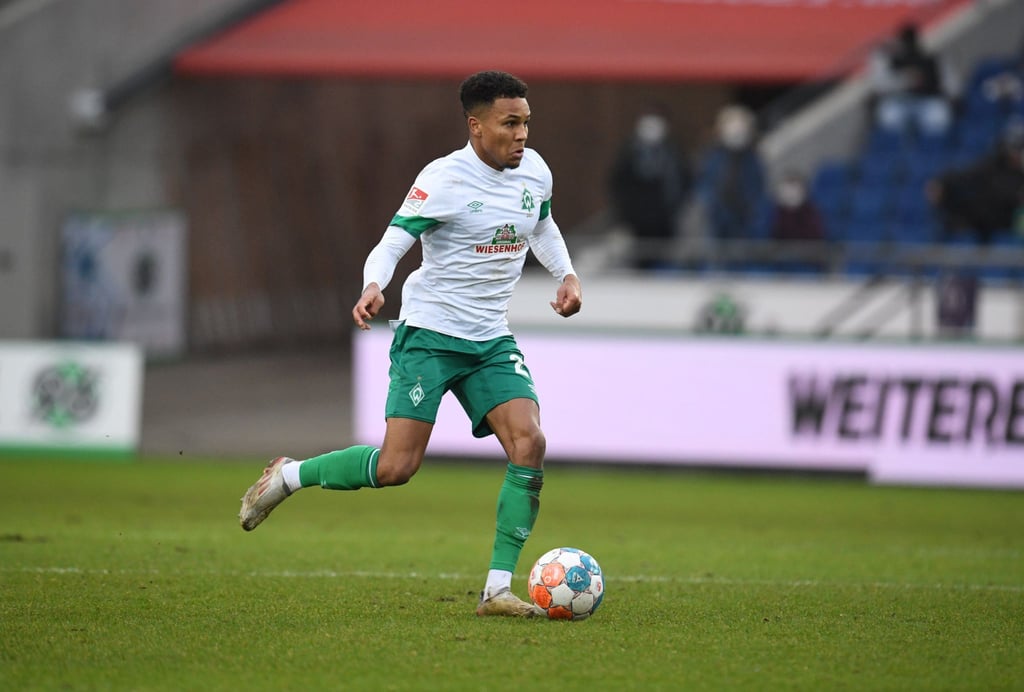 Werder Bremen verlängert mit Außenverteidiger Felix Agu