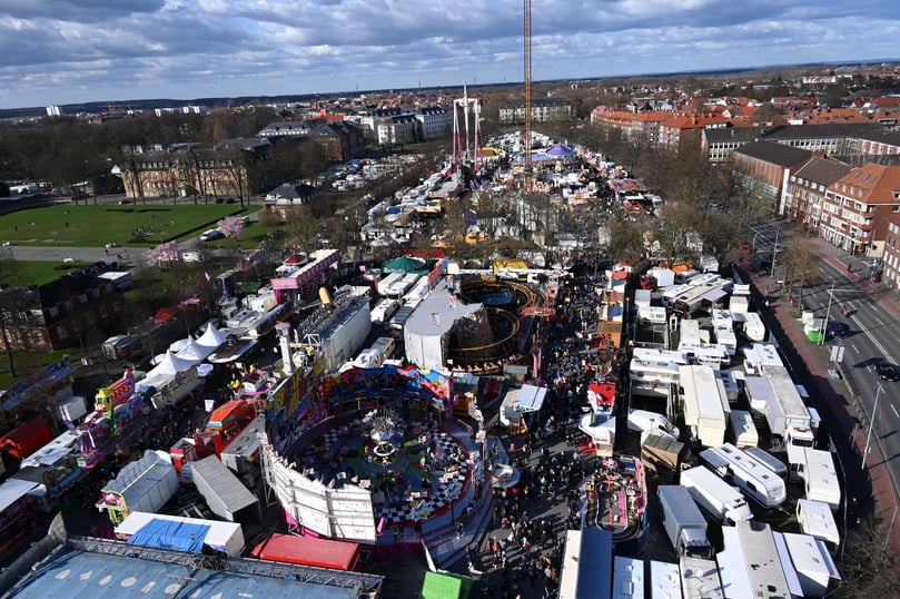 Am Samstag hat auf dem Schlossplatz in Münster der Send begonnen.