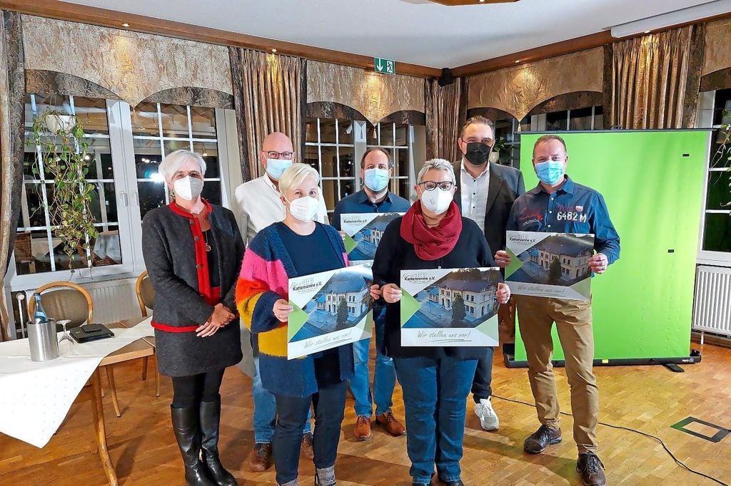 Eiersuche startet in Ernas Garten