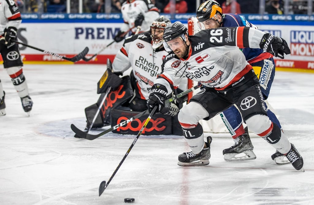 Berlin, Mannheim und Wolfsburg mit Siegen in DELPlayoffs