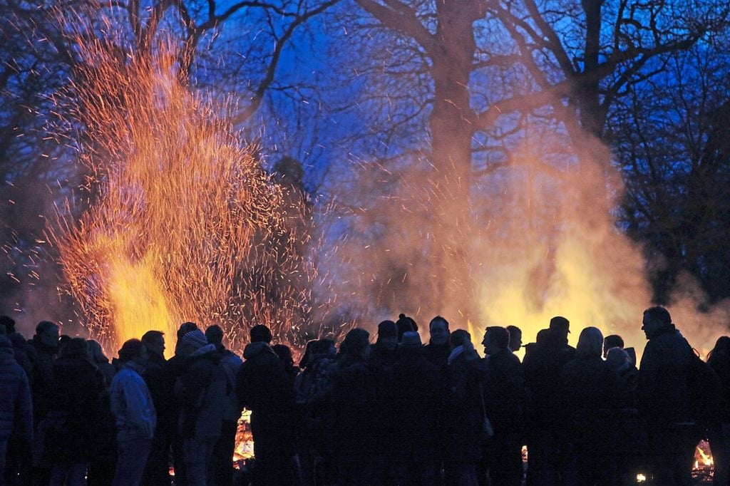 Wo in Bielefeld Osterfeuer brennen werden