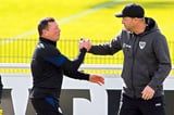 SCP-Trainer Sascha Hildmann (r.) und Schalkes Coach Jakob Fimpel